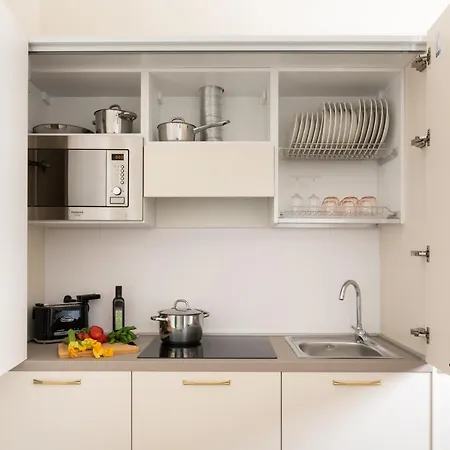 דירה Living Walls
