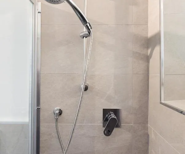 Living Walls Apartment Florence